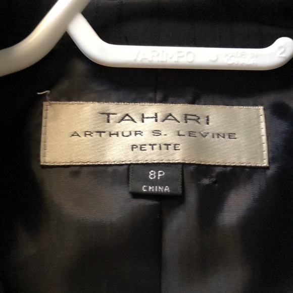 Tahari Arthur Levine blazer 8P - Picture 2 of 5